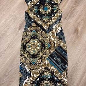 NWT Connected Apparel  sheath dress with a gold, black, mosaic print XL